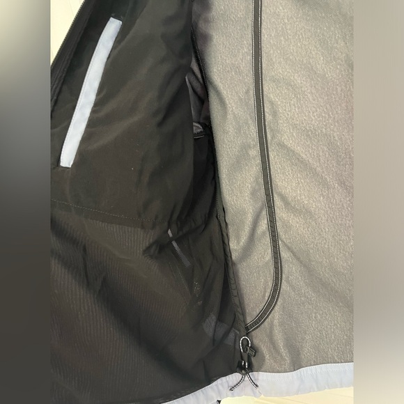 L.L. Bean Light Blue Windstopper Fall Rain Soft shell Jacket, Womens - Picture 6 of 8